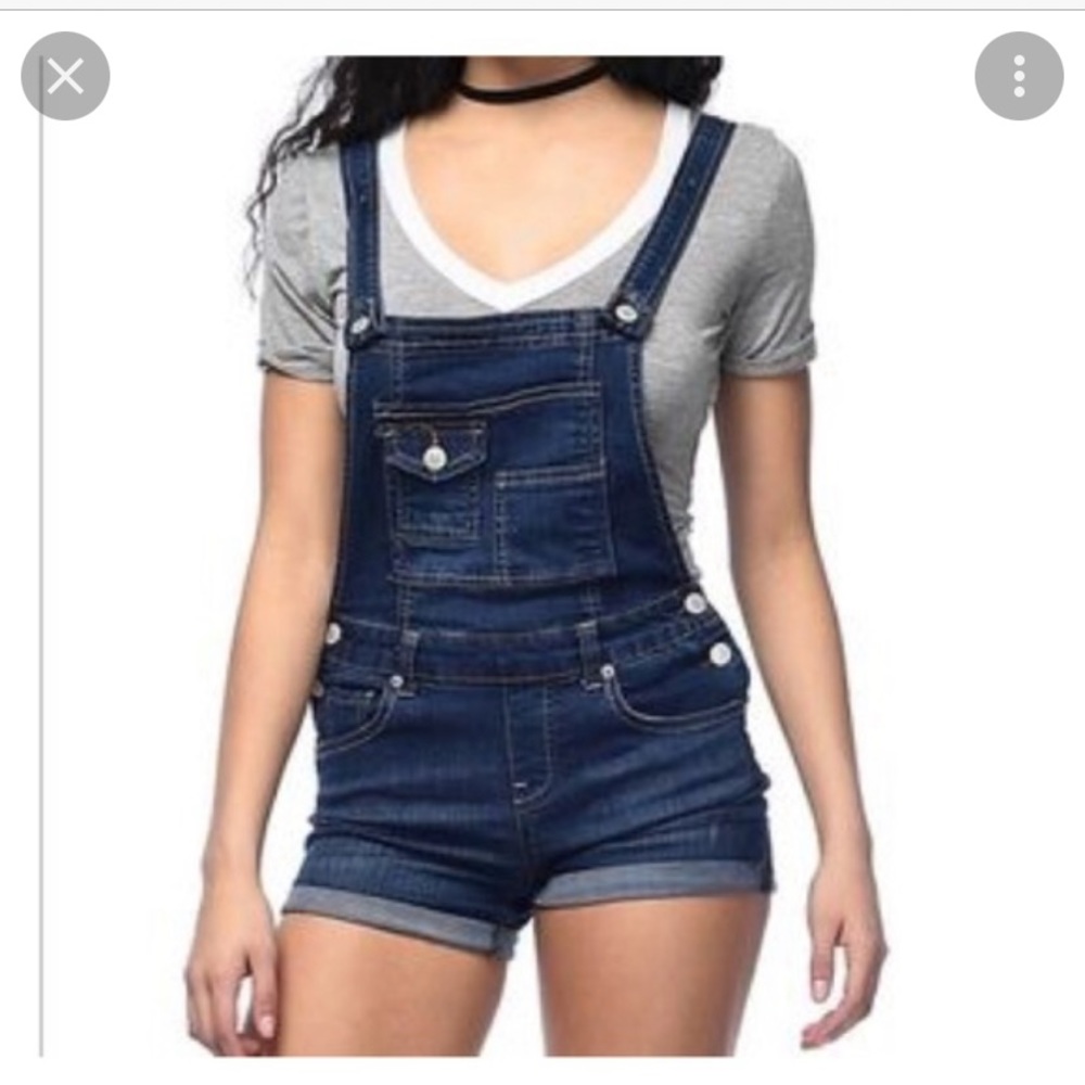 LEI Blue Jean Shorts Fitted Distressed